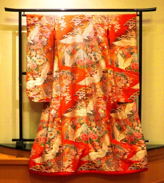 正絹 お襦袢 反物 やわらかい 京都 えり善 ゑり善（輪出し 絞り 花と紅葉）