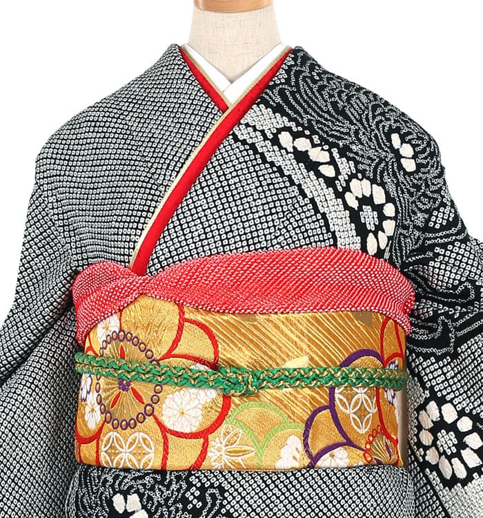 総絞りの着物の買取価格とは？振袖でおなじみの総絞りの特徴や買取価格 