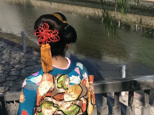 日本髪の女性