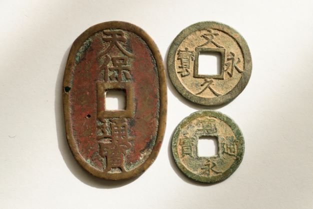 昔のお金一覧】古銭の種類と価値を徹底解説！硬貨・紙幣の歴史や起源も紹介 