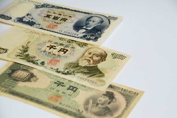 旧紙幣(非現行) 1000円　3+2枚